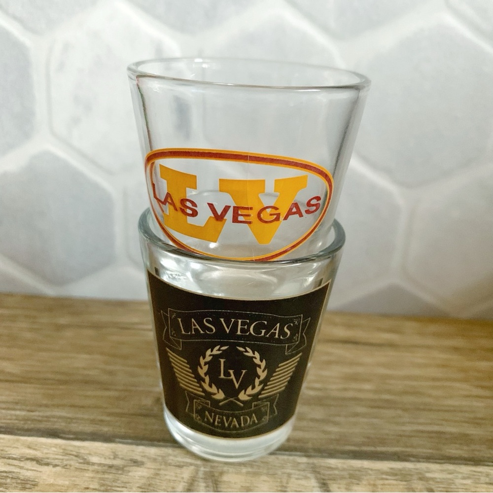 Bar Ware Las Vegas Set of 2 Collectable Shotglasses